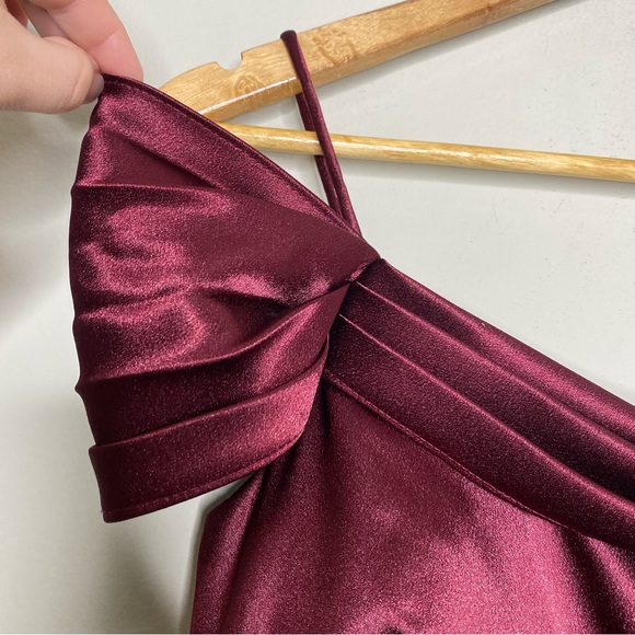 Jenny Yoo Hibiscus Serena Draped Off The Shoulder Satin Crepe Maxi Grown Dress 6 - Picture 6 of 10